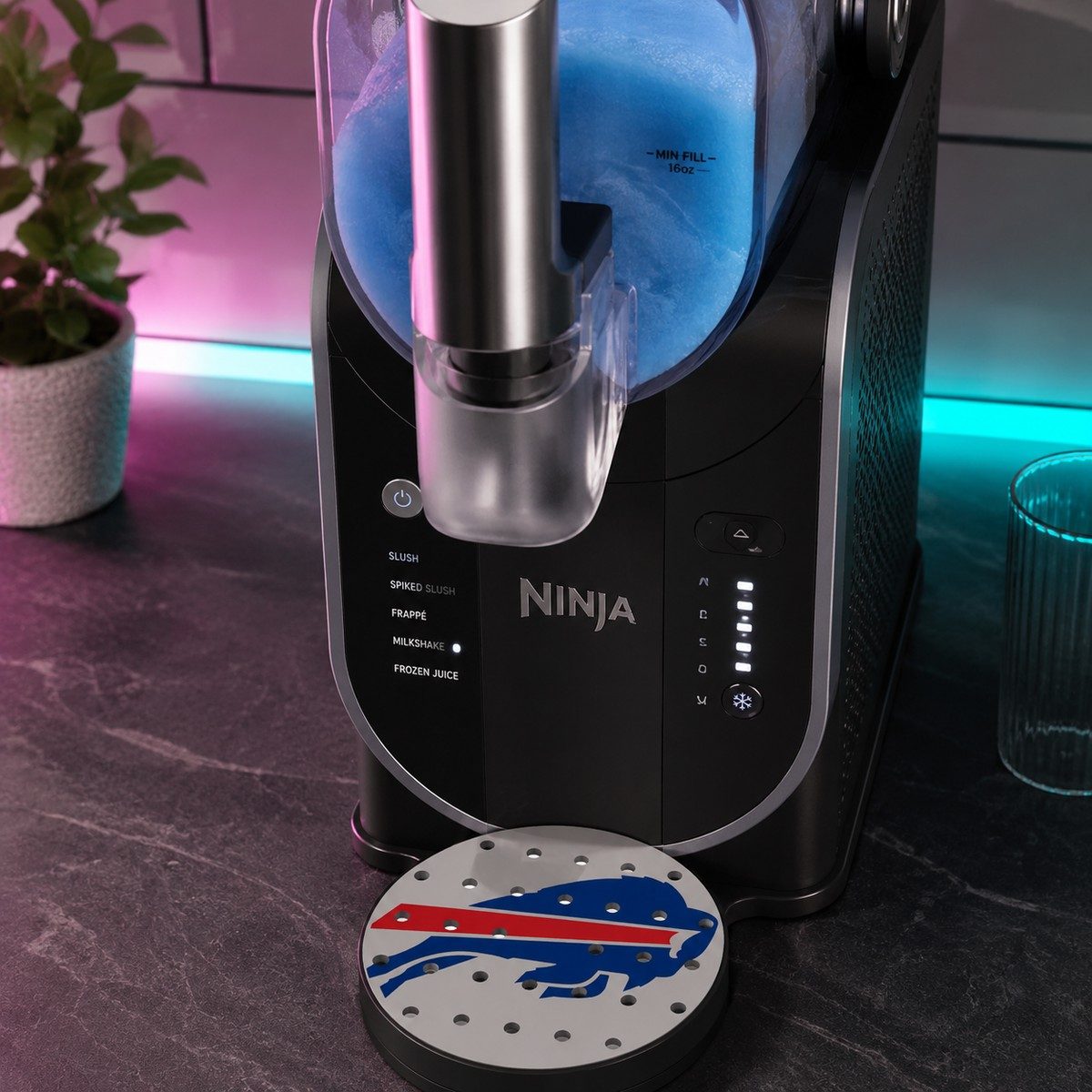 CLASSIC 2/5 – Égouttoir Buffalo Bills – sur machine Ninja Slush