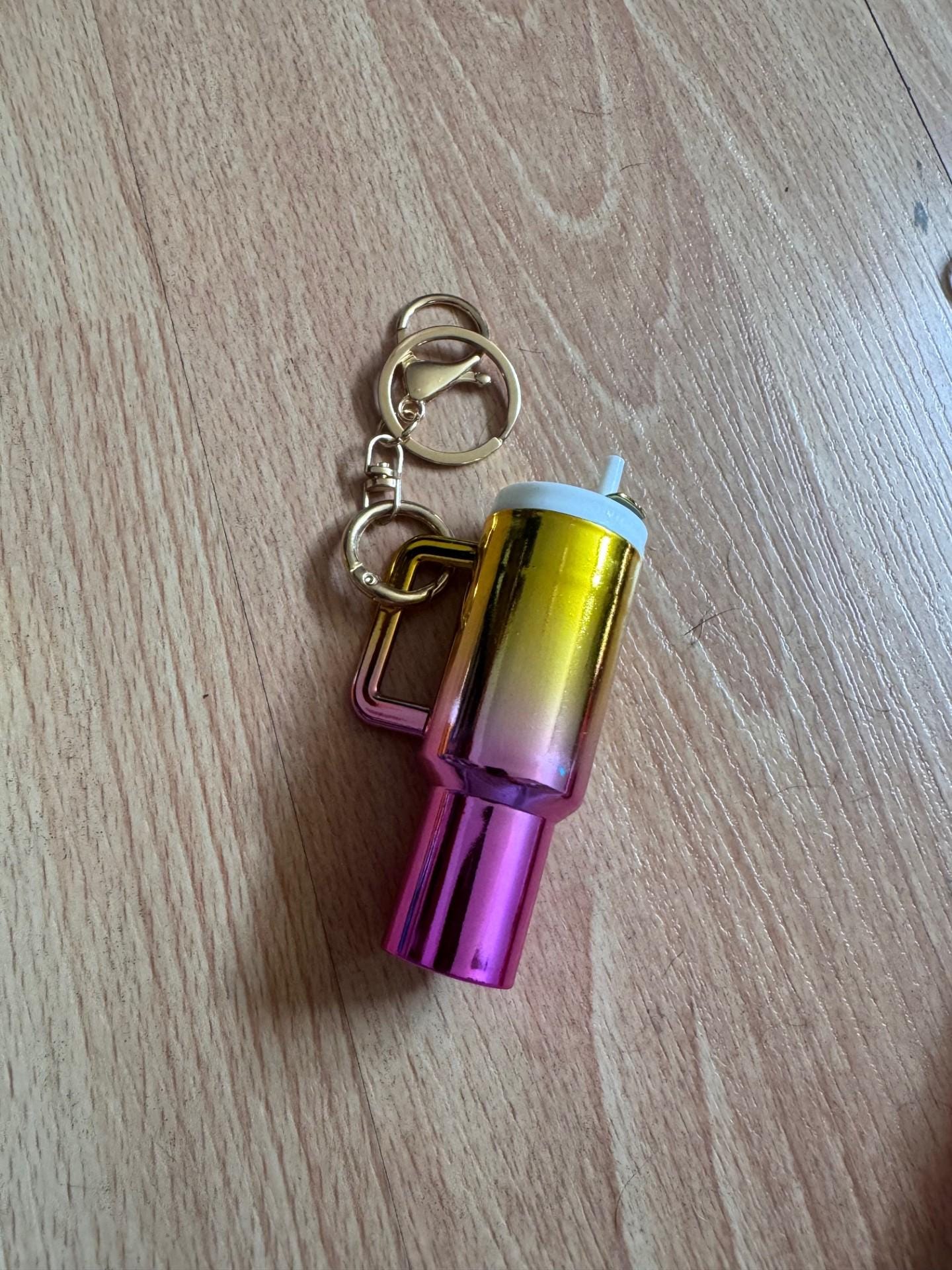 Porte-clés gobelet Tumbler – Accessoire Kawaii, , Cadeau Original, Idée Cadeau Mignon, Porte-clé Baume à Lèvres