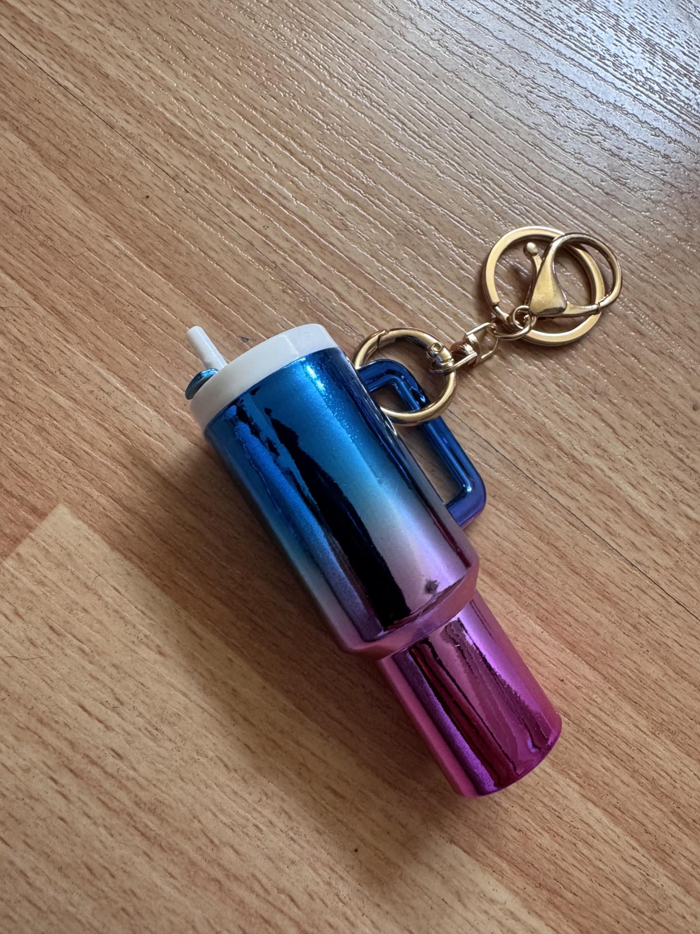 Porte-clés gobelet Tumbler – Accessoire Kawaii, , Cadeau Original, Idée Cadeau Mignon, Porte-clé Baume à Lèvres